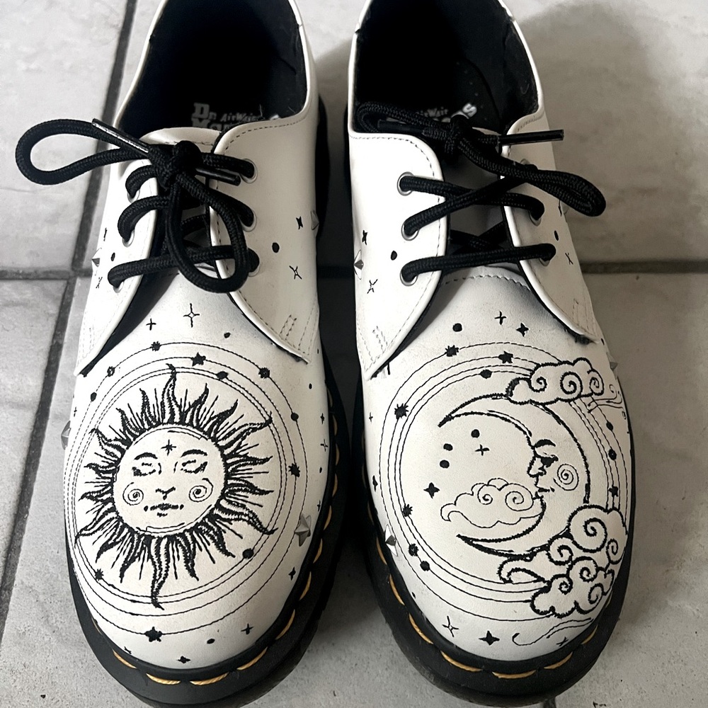 Dr.Martins Sun & Moon Cosmic Shoes
